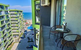 Purple Pearl Apartments Spa n Pool Resort